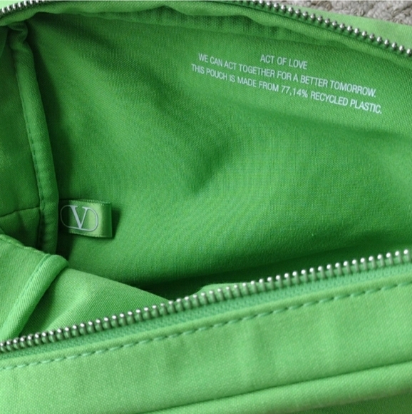 Valentino Green Beauty Bay - Picture 12 of 14